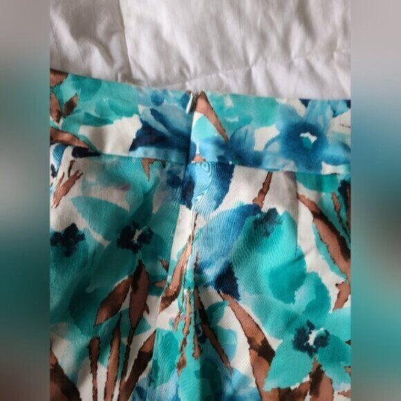 Laura Petites Floral Blue Green Front Slit Pocket Knee Length Midi Pencil Skirt - Picture 5 of 15